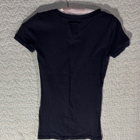 Hollister Black Short Sleeve Tee - Picture 8 of 8
